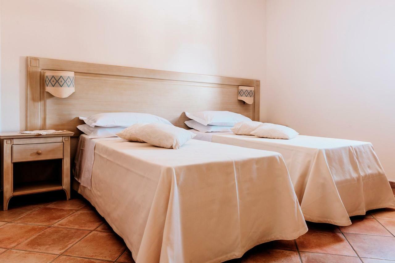 Hotel il Faro di Molara Porto San Paolo  Esterno foto